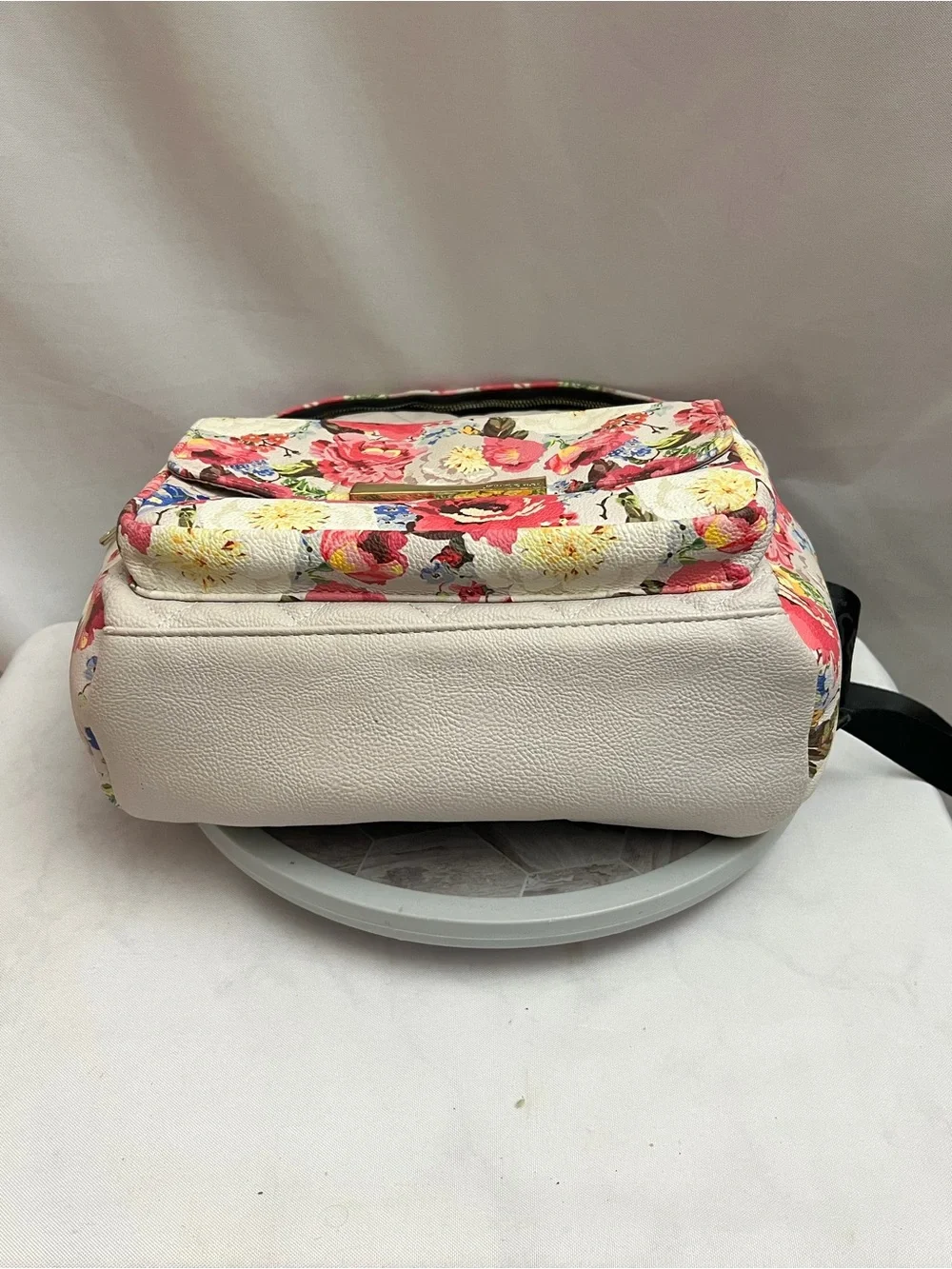 Betsey Johnson Floral Quilted Backpack White Pink Roses Gold Hardware